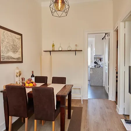 The Sunset Nest Lissabon