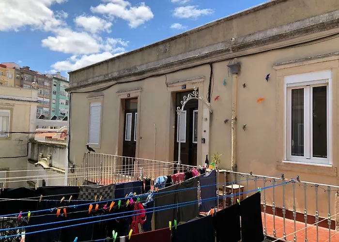 The Sunset Nest Apartment *